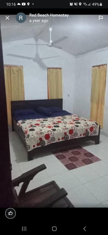 Red Beach Homestay Pasanggaran Bagian luar foto